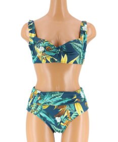 San-ai Resort（三愛水着楽園） 【SALE】【Coral veil】Lily Garden　ノンワイヤーダブルアップ ビキニ M1/M2/L1