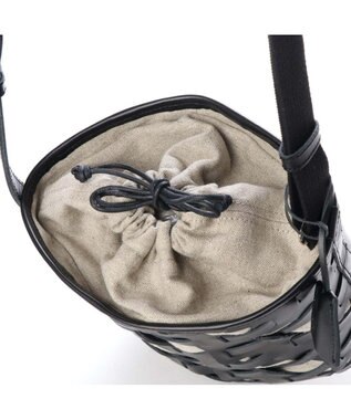 Y'SACCS レザー×リネン　メッシュデザインショルダー ブラック