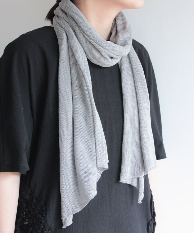 AND WOOL 〈上質な素材と手仕事から生まれた優しいニット〉コットンシルクカシミヤのストール グレー