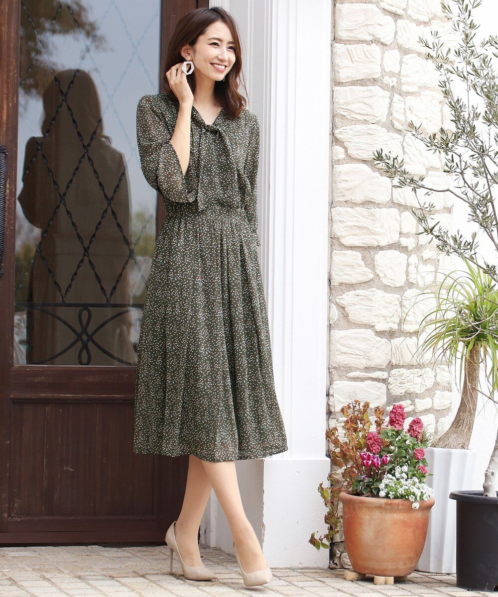【洗える】程良い透け感のプリントボウタイワンピース