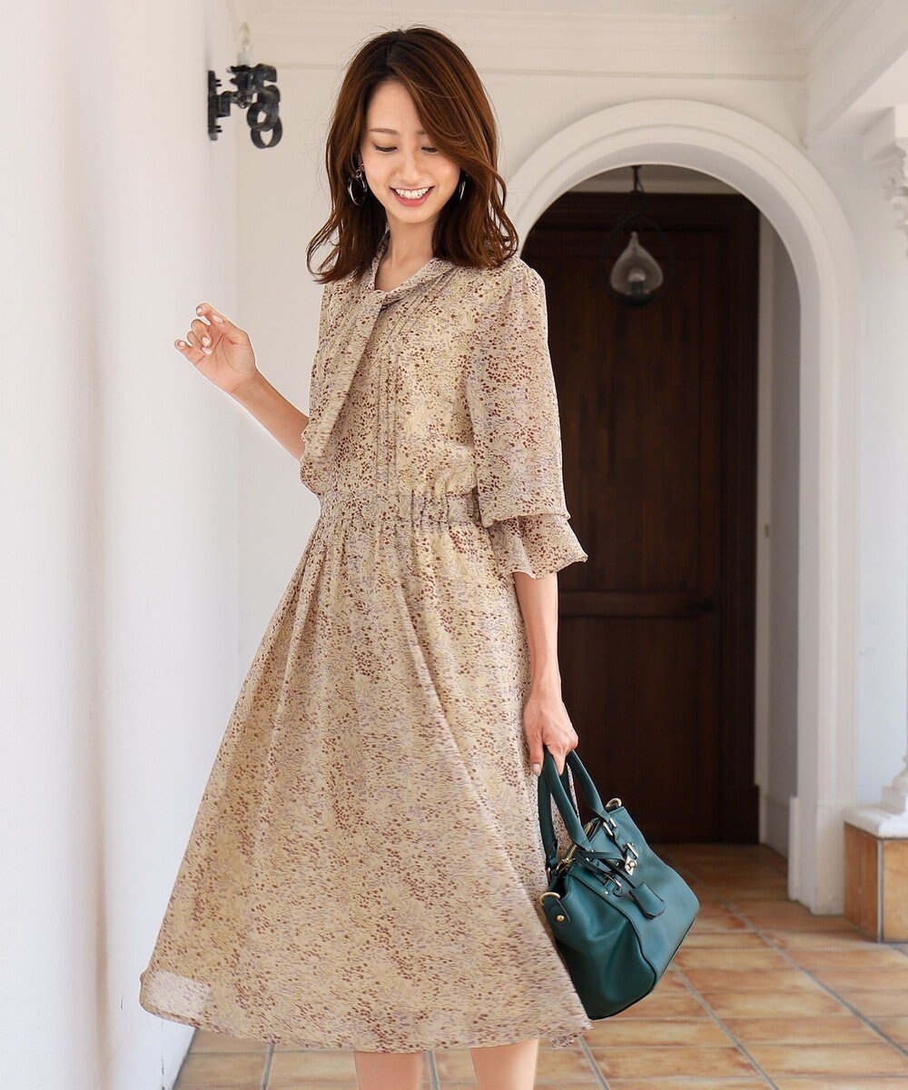 洗える 程良い透け感のプリントボウタイワンピース Tiaclasse ファッション通販 公式通販 オンワード クローゼット 洗える 程良い透け感のプリントボウタイワンピース Tiaclasse ファッション通販 公式通販 オンワード クローゼット