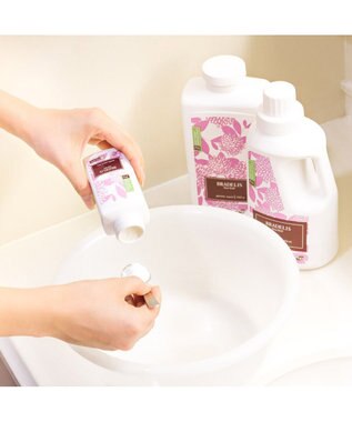 BRADELIS New York 【BRADELIS NewYork】ブラデリス・ランジェリーソープ　1000g 下着を長持ちさせる専用洗剤 フラワーブーケ