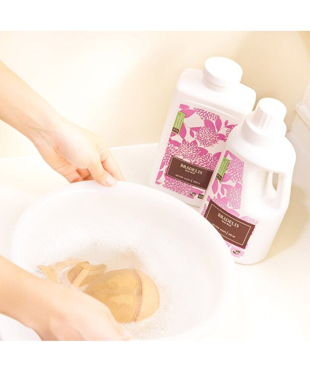 BRADELIS New York 【BRADELIS NewYork】ブラデリス・ランジェリーソープ　1000g 下着を長持ちさせる専用洗剤 フラワーブーケ