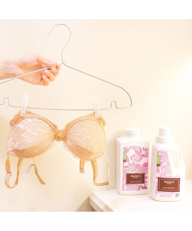 BRADELIS New York 【BRADELIS NewYork】ブラデリス・ランジェリーソープ　1000g 下着を長持ちさせる専用洗剤 フラワーブーケ