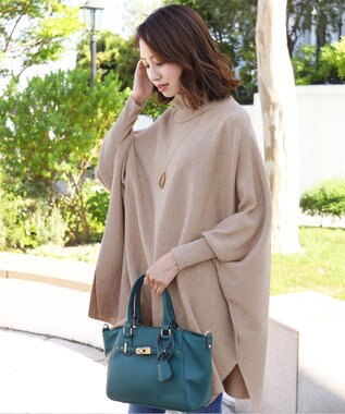 新色追加 洗える 体型カバーも叶う ポンチョ風ニットチュニック Tiaclasseファッション通販 公式通販 オンワード クローゼット