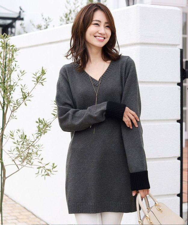 Tiaclasse L 【洗える】もっちり素材のVネックリブニットチュニック チャコールグレー