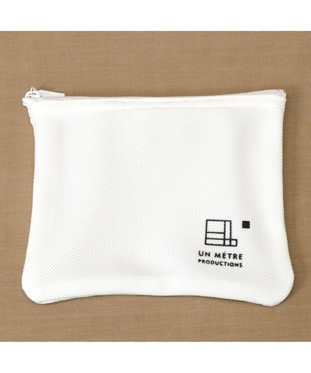 Regalo Felice 【日本製 / 抗菌防臭機能付き】マスクポーチ WH(ホワイト)