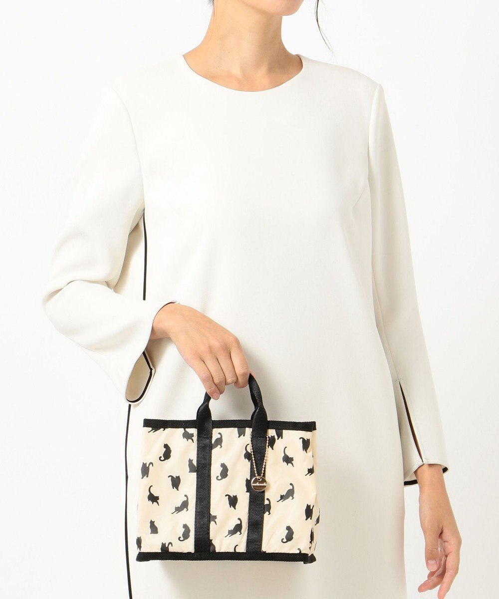 UNBILLION cachecache ナイロンパーテーションバッグインバッグ 