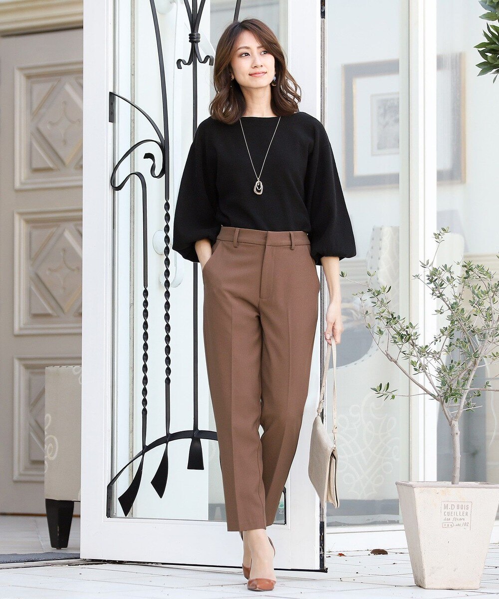 【洗える】脚が長くきれいに見えるセンタープレステーパードパンツ