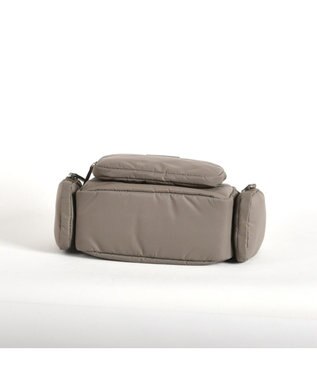 Y'SACCS リサイクルナイロン2WAYハンドボストン グレージュ