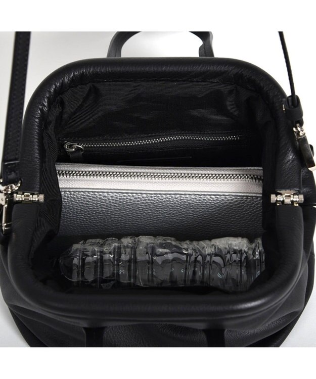 LA BAGAGERIE 【インスタグラマー・本郷智香子さんコラボ商品】フレームソフトレザーバッグ Sサイズ ブラック