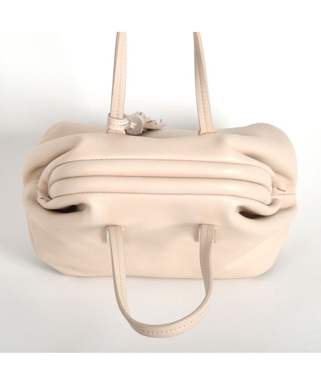 LA BAGAGERIE 【インスタグラマー・本郷智香子さんコラボ商品】フレームソフトレザーバッグ Sサイズ アイボリー