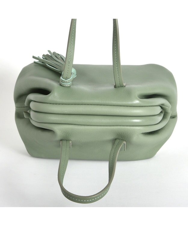 LA BAGAGERIE 【インスタグラマー・本郷智香子さんコラボ商品】フレームソフトレザーバッグ Sサイズ ライトグリーン