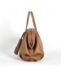 LA BAGAGERIE 【インスタグラマー・本郷智香子さんコラボ商品】フレームソフトレザーバッグ Mサイズ