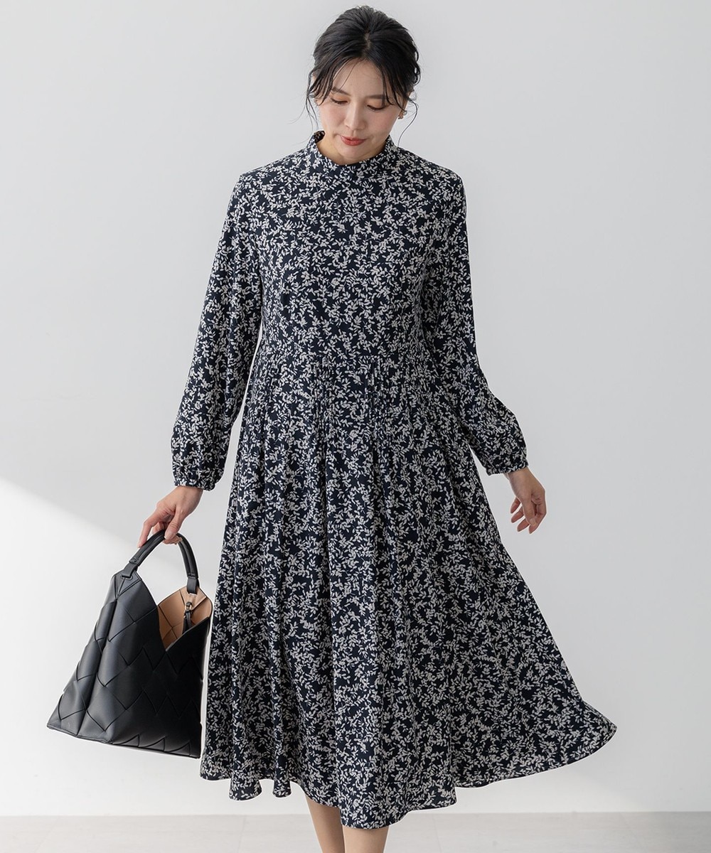 【オンワード】 23区 S(小さいサイズ)>ワンピース 【洗える】シャドーリーフプリント ワンピース ネイビープリント 32 レディース 【オンワード】 23区 S(小さいサイズ)>ワンピース 【洗える】シャドーリーフプリント ワンピース ネイビープリント 32 レディース