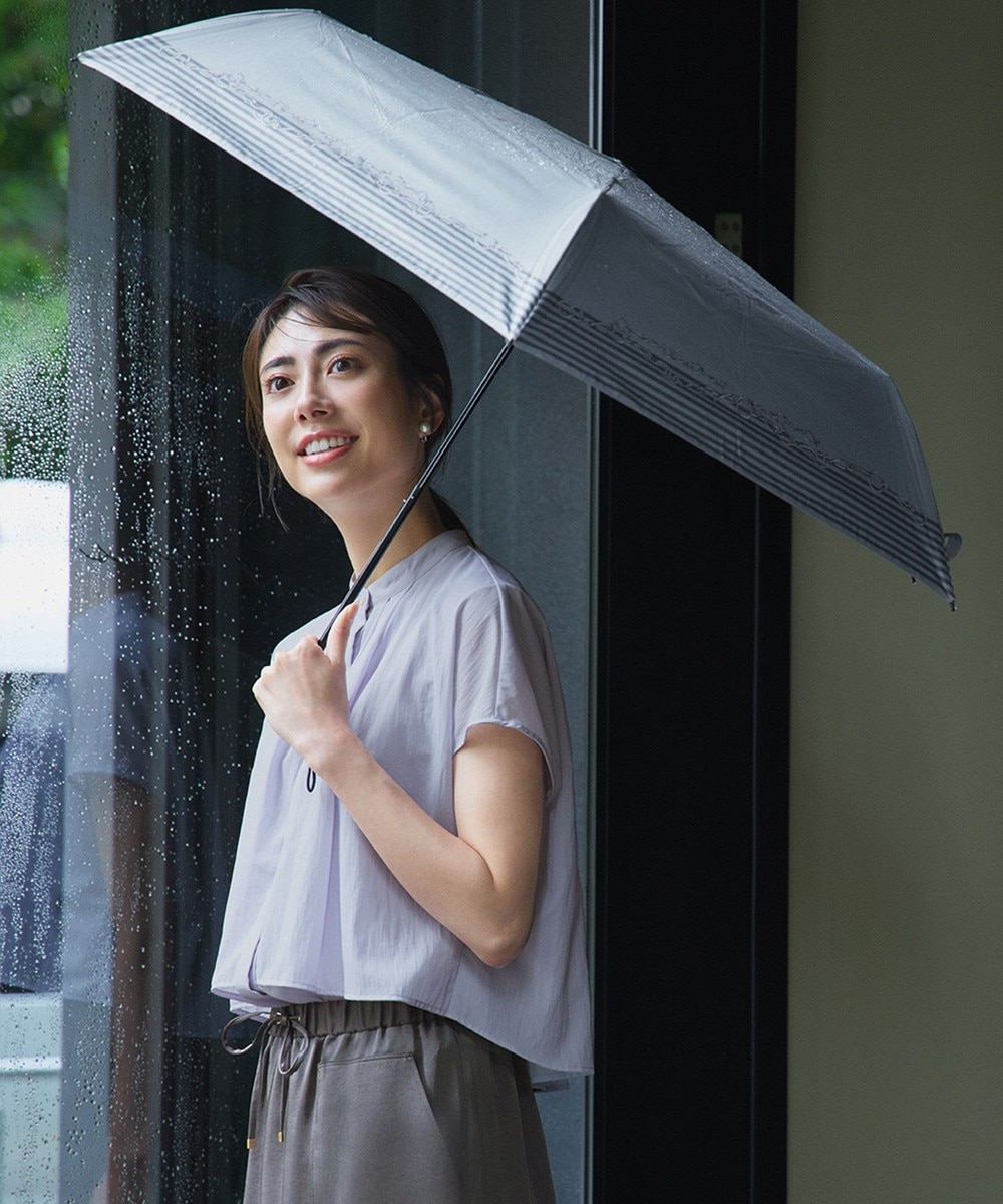 【オンワード】 23区>ファッション雑貨 【晴雨兼用/UVカット】ボーダーチェーン柄 折り畳み傘 ライトグレー F レディース 【オンワード】 23区>ファッション雑貨 【晴雨兼用/UVカット】ボーダーチェーン柄 折り畳み傘 ライトグレー F レディース