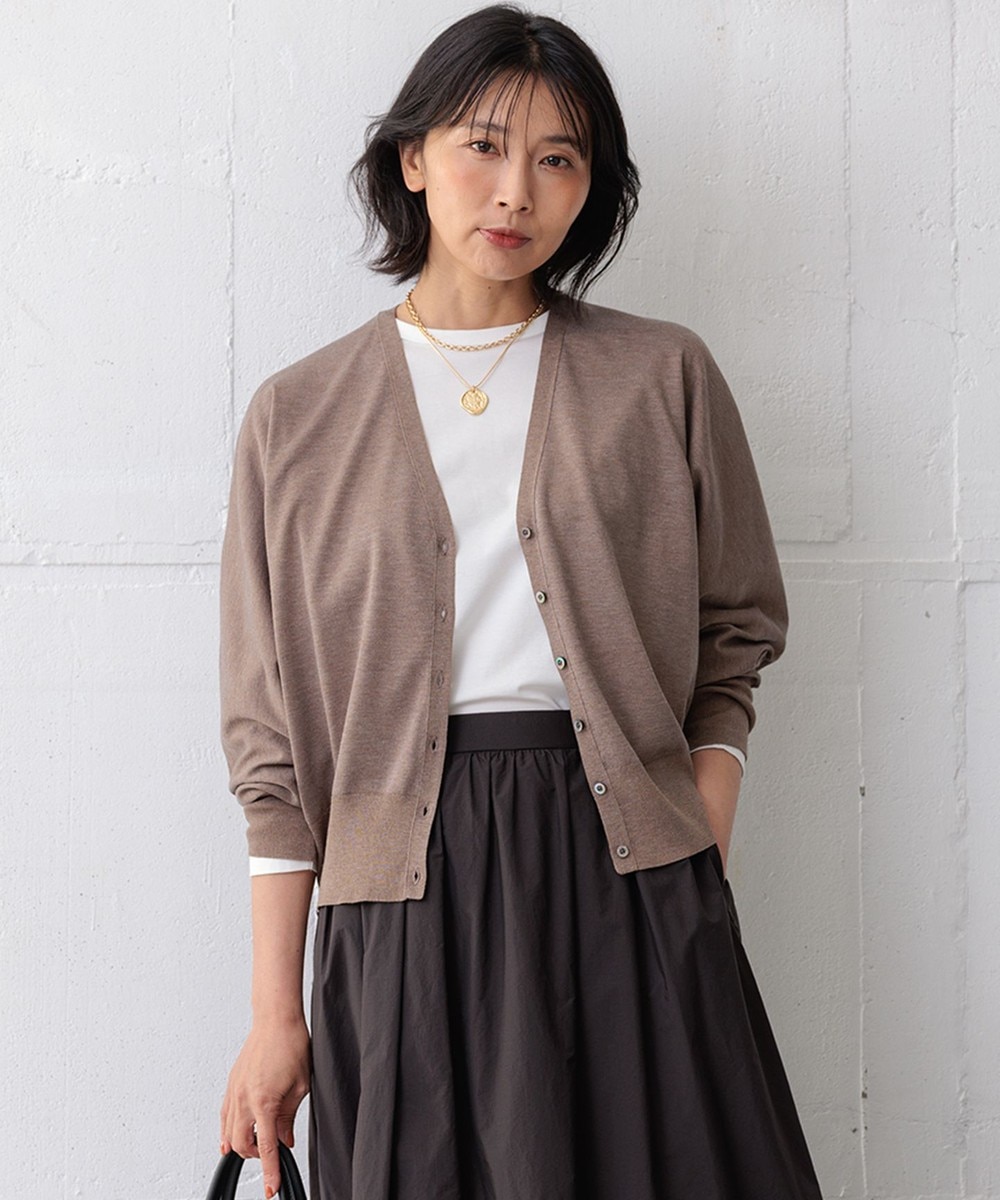 【オンワード】 23区 L(大きいサイズ)>トップス 【洗える】オータムシャイニー ニットカーディガン ブラウン 46 レディース 【オンワード】 23区 L(大きいサイズ)>トップス 【洗える】オータムシャイニー ニットカーディガン ブラウン 46 レディース
