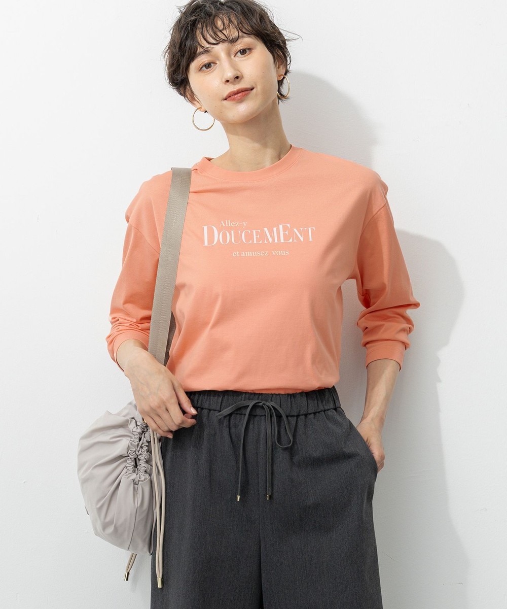 【オンワード】 23区>トップス 【洗える】ロゴプリント コットン Tシャツ ライトオレンジ 38 レディース 【オンワード】 23区>トップス 【洗える】ロゴプリント コットン Tシャツ ライトオレンジ 38 レディース