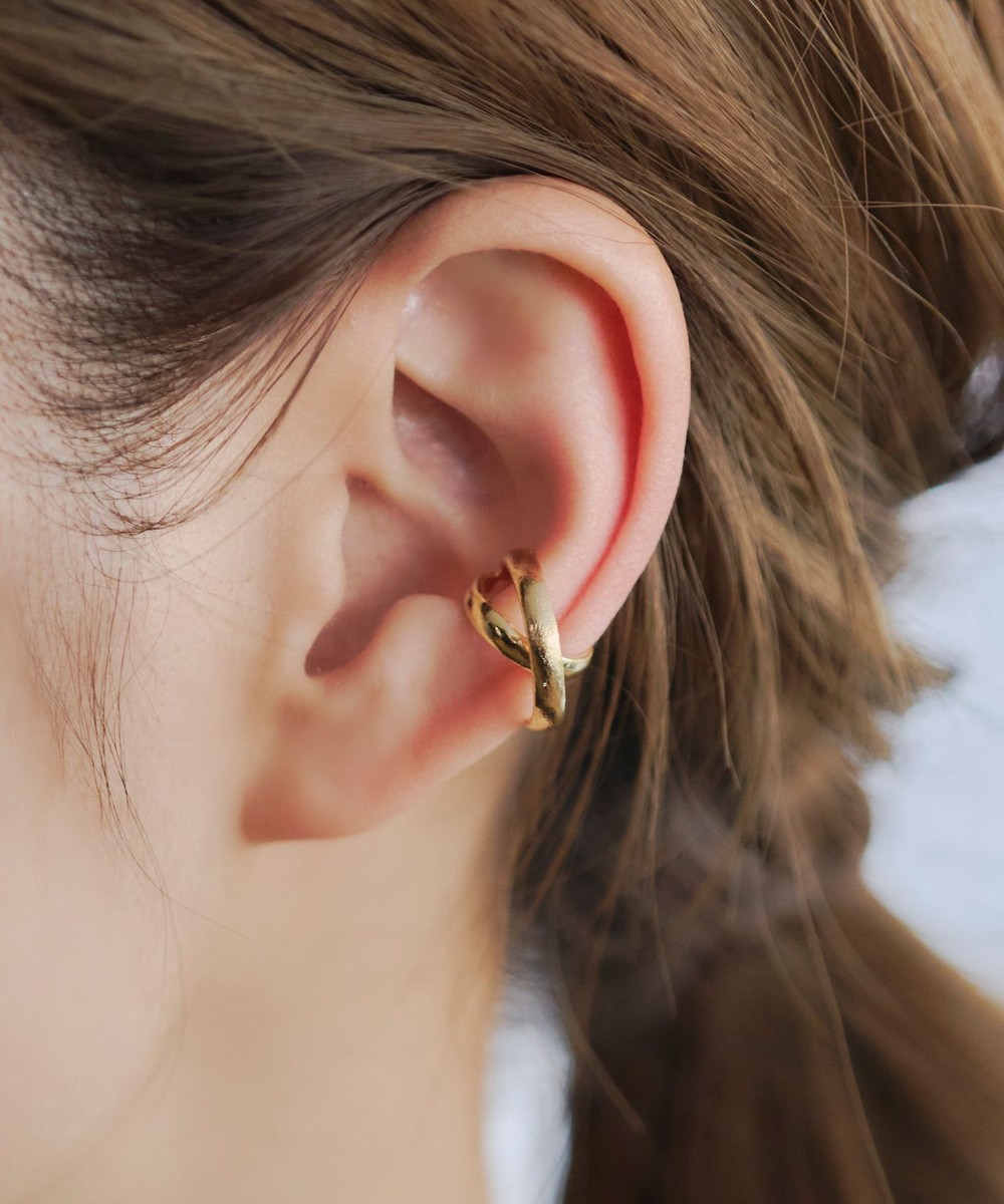 ツイストイヤーカフ