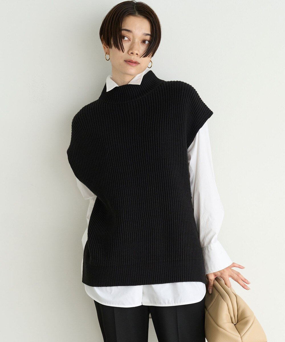 畔ニットベスト