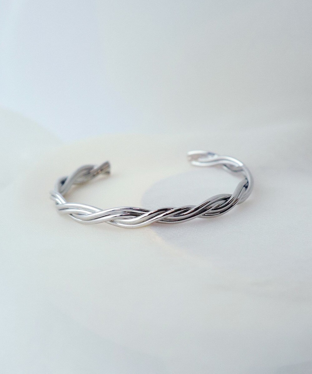 ツイストバングル