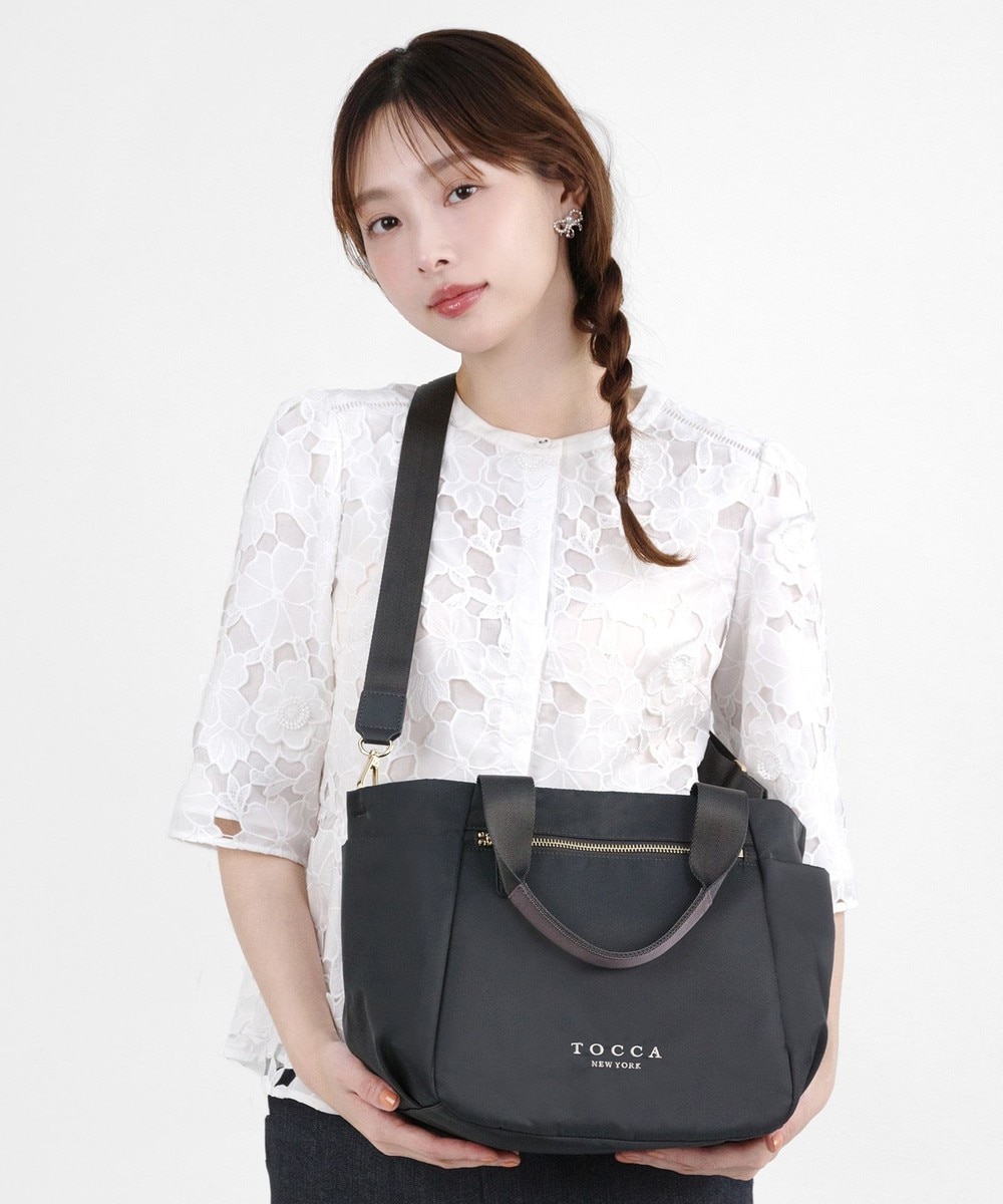 【オンワード】 TOCCA>バッグ 【サスティナブル素材・撥水・WEB&一部店舗限定】NUOTO NYLON TOTE トートバッグ グレージュ F レディース 【オンワード】 TOCCA>バッグ 【サスティナブル素材・撥水・WEB&一部店舗限定】NUOTO NYLON TOTE トートバッグ グレージュ F レディース