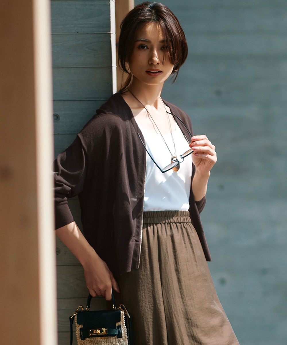 【オンワード】 23区 L(大きいサイズ)>トップス 【一部店舗限定/洗える】ライトシアーニット ジップカーディガン スレート 44 レディース 【オンワード】 23区 L(大きいサイズ)>トップス 【一部店舗限定/洗える】ライトシアーニット ジップカーディガン スレート 44 レディース