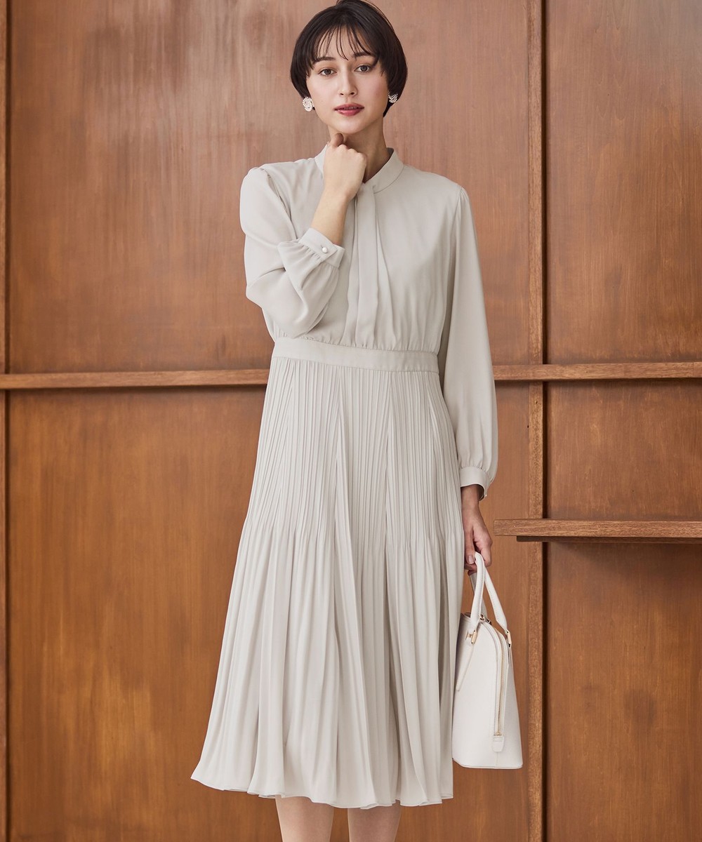 【オンワード】 23区>ワンピース 【先行予約/洗える】クリスタルアムンゼン ウエスト切り替え ワンピース ベージュ 38 レディース 【オンワード】 23区>ワンピース 【先行予約/洗える】クリスタルアムンゼン ウエスト切り替え ワンピース ベージュ 38 レディース