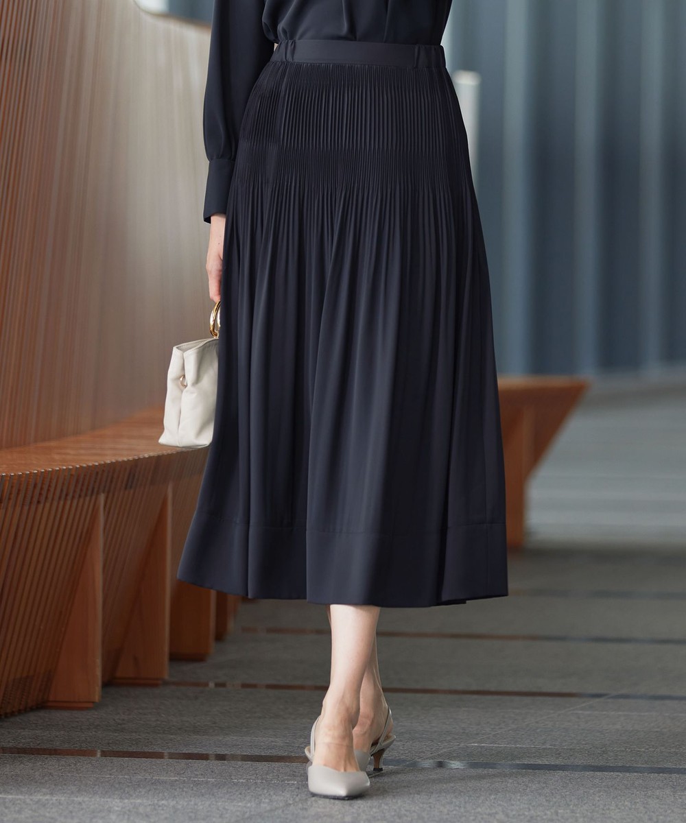 【オンワード】 自由区>スカート 【セットアップ対応・洗える】ライトサテンプリーツ スカート ネイビー 40 レディース 【オンワード】 自由区>スカート 【セットアップ対応・洗える】ライトサテンプリーツ スカート ネイビー 40 レディース