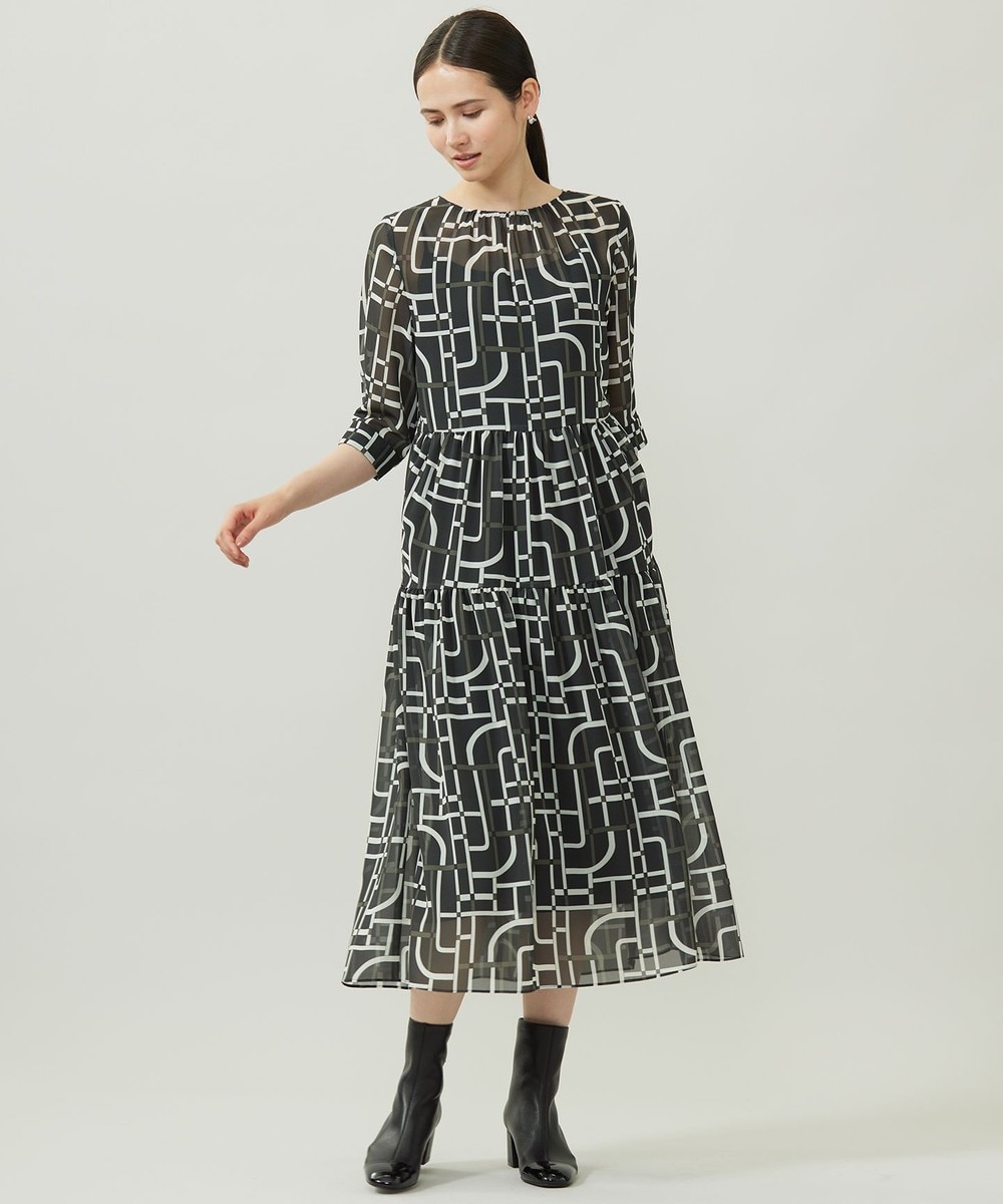 【オンワード】 自由区>ワンピース 【洗える】ジオメトリックレトロプリント ワンピース グレーベース 36 レディース 【オンワード】 自由区>ワンピース 【洗える】ジオメトリックレトロプリント ワンピース グレーベース 36 レディース