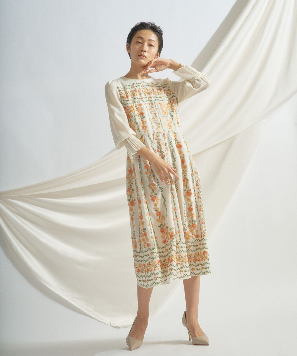 注目の商品 40 Off オンワード Grace Continental ワンピース フラワーライン刺繍ワンピース キナリ 38 レディース 送料無料 かいこみ 注目の商品 40 Off オンワード Grace Continental ワンピース フラワーライン刺繍ワンピース キナリ 38 レディース 送料無料 かいこみ