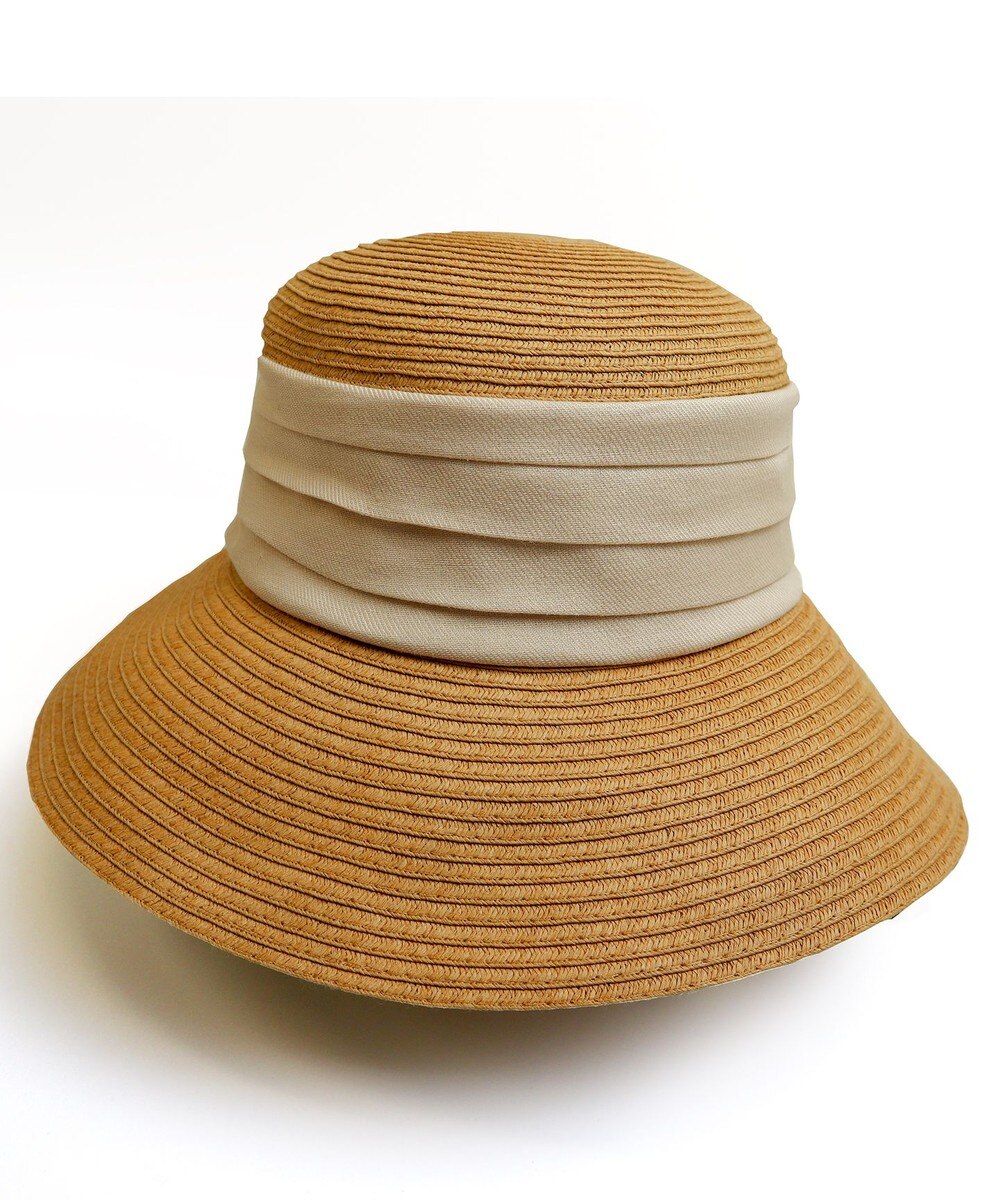 女性らしいシルエットが魅力のアンダリハット