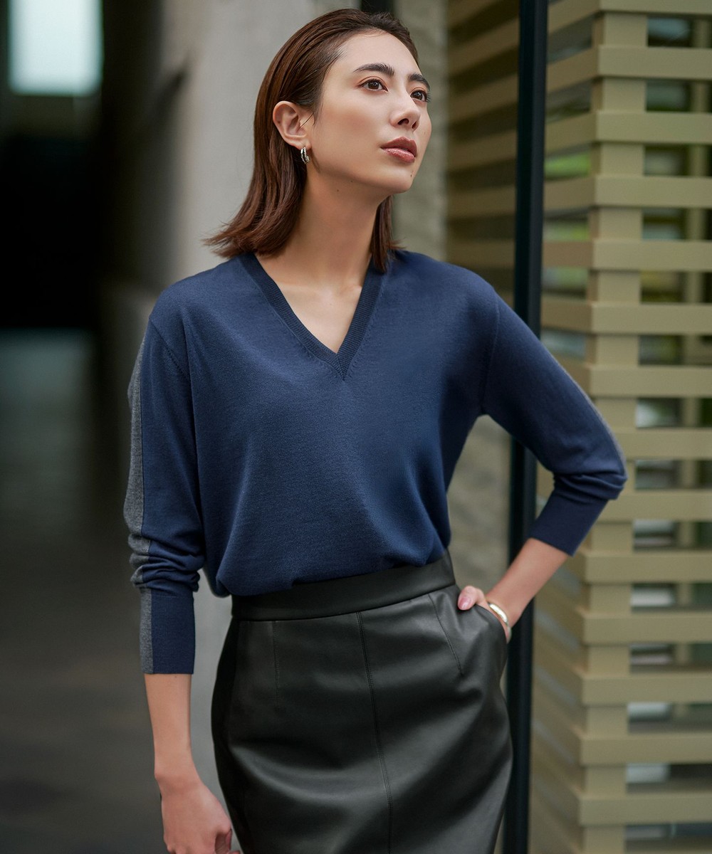 【オンワード】 ICB>トップス 【洗える】コンパクトファインウール Vネックニット ブルーグレー×ミディアムグレー S レディース 【オンワード】 ICB>トップス 【洗える】コンパクトファインウール Vネックニット ブルーグレー×ミディアムグレー S レディース