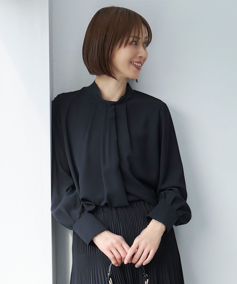 【オンワード】 自由区>トップス 【セットアップ対応】ライトサテン ブラウス ネイビー 38 レディース 【オンワード】 自由区>トップス 【セットアップ対応】ライトサテン ブラウス ネイビー 38 レディース