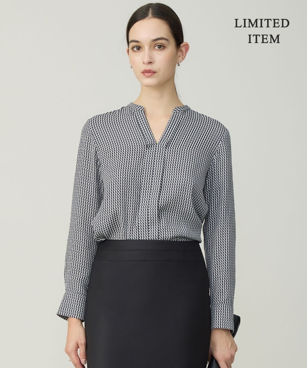 【オンワード】 ICB>トップス 【新色追加・WEB限定・接触冷感・UVケア・速乾・洗える】BackSatinAmunzen キーネックブラウス モノクロミックス柄 S レディース 【オンワード】 ICB>トップス 【新色追加・WEB限定・接触冷感・UVケア・速乾・洗える】BackSatinAmunzen キーネックブラウス モノクロミックス柄 S レディース