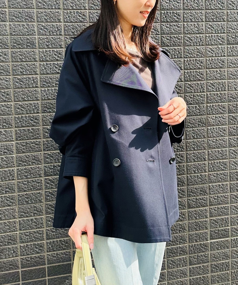 ショートトレンチコート