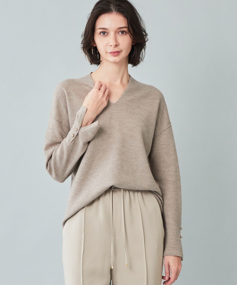 【オンワード】 BEIGE,>トップス LISS / Vネックニット Off White 4 レディース 【送料無料】