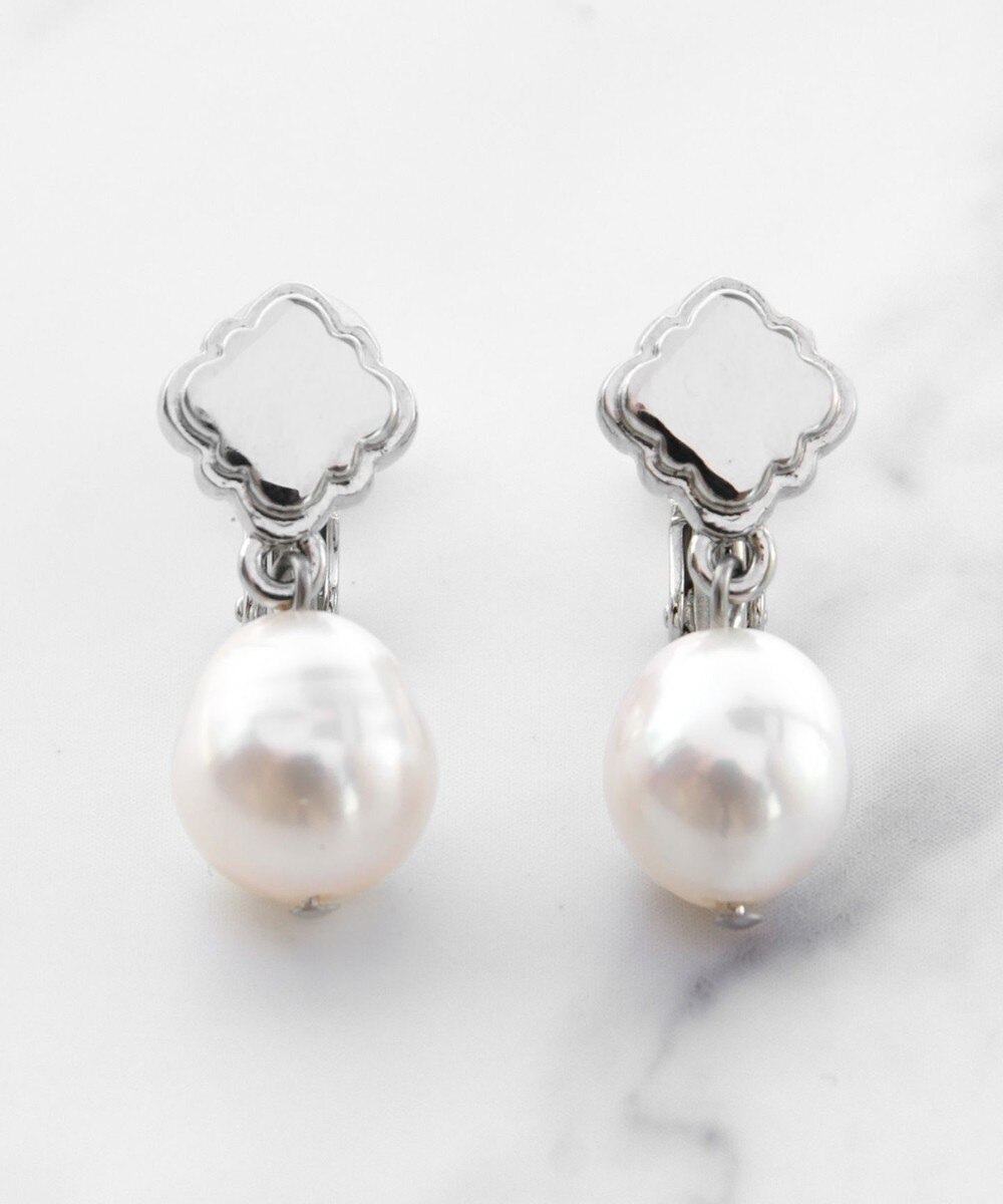 【オンワード】 TOCCA>アクセサリー CLOVER & PEARL EARRINGS 淡水バロックパールイヤリング シルバー F レディース