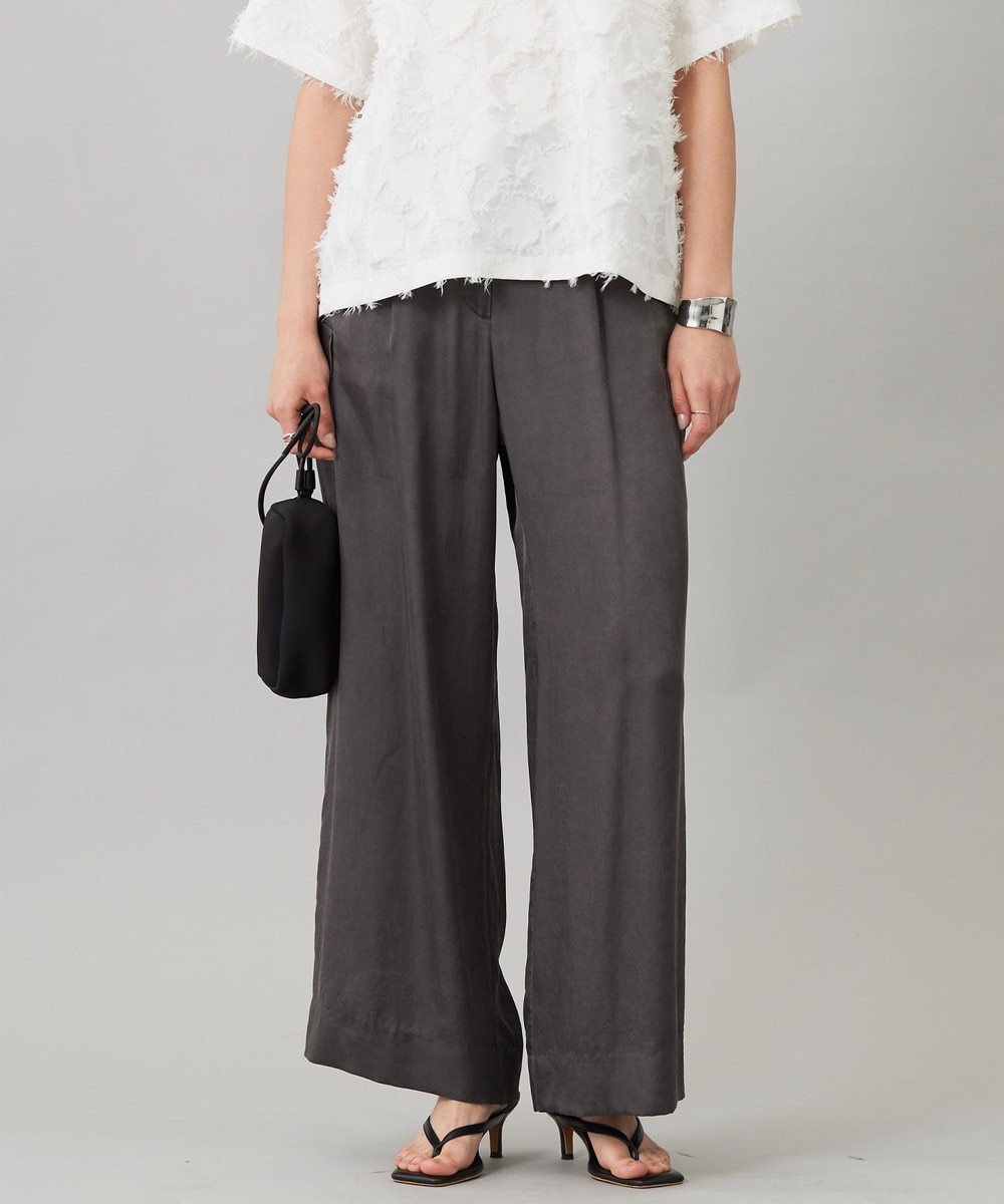 【オンワード】 ICB>パンツ 【洗える】 キュプラピグメントクロス カーゴパンツ チャコール 4 レディース 【オンワード】 ICB>パンツ 【洗える】 キュプラピグメントクロス カーゴパンツ チャコール 4 レディース