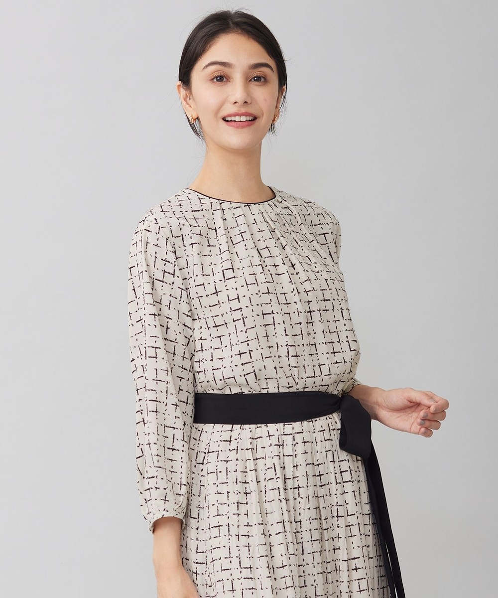 【オンワード】 自由区 L(大きいサイズ)>トップス 【セットアップ対応・洗える】スクラッチチェックプリント ブラウス ベージュ 44 レディース 【オンワード】 自由区 L(大きいサイズ)>トップス 【セットアップ対応・洗える】スクラッチチェックプリント ブラウス ベージュ 44 レディース