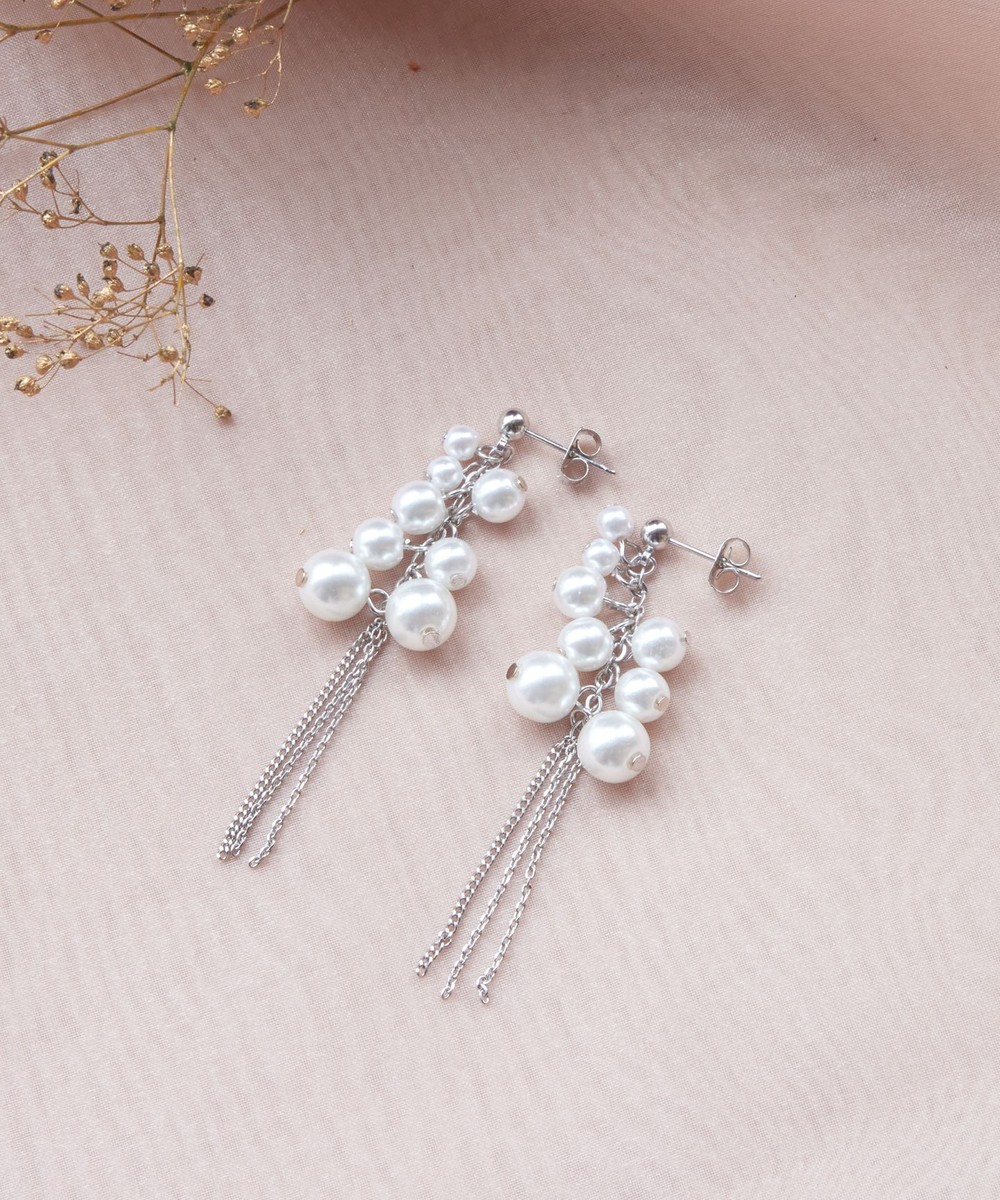 パール+タッセルチェーンピアス