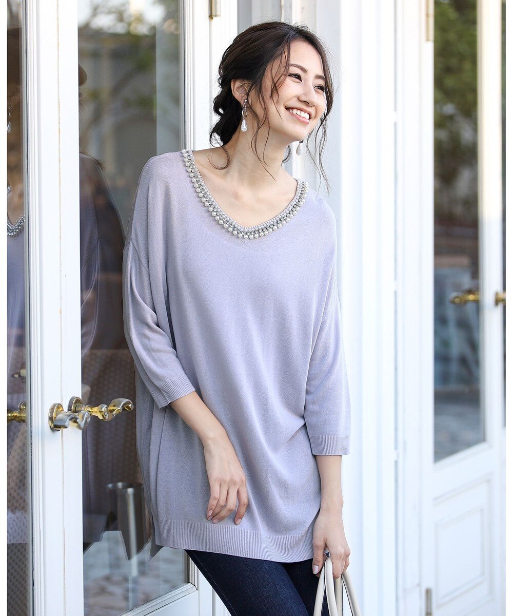 【洗える】ビジューが煌めくVネックチュニック