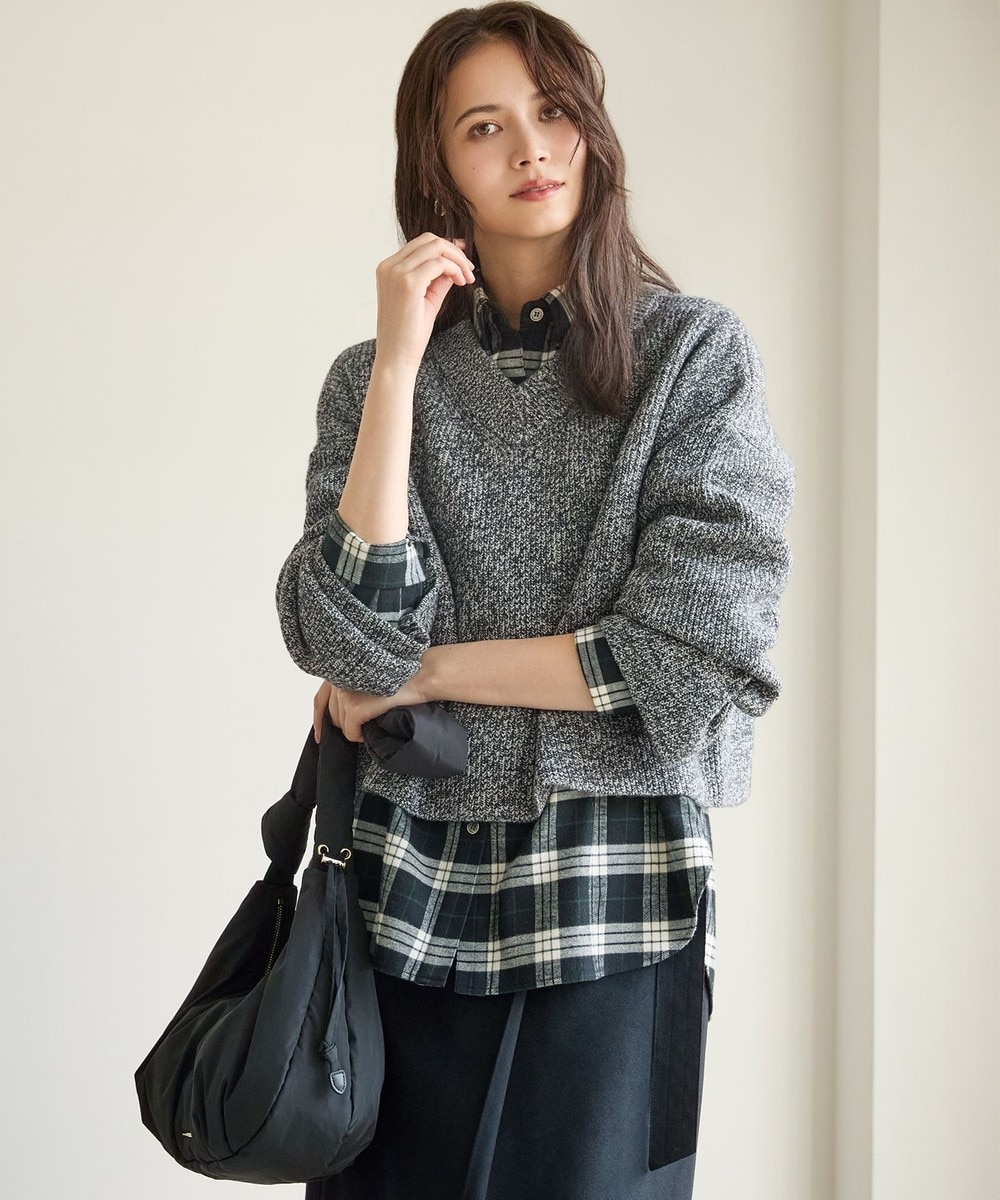 【オンワード】 23区 S(小さいサイズ)>トップス 【SLOW/一部店舗限定】ソフトウール Vネック ニット グレーミックス 32 レディース 【オンワード】 23区 S(小さいサイズ)>トップス 【SLOW/一部店舗限定】ソフトウール Vネック ニット グレーミックス 32 レディース