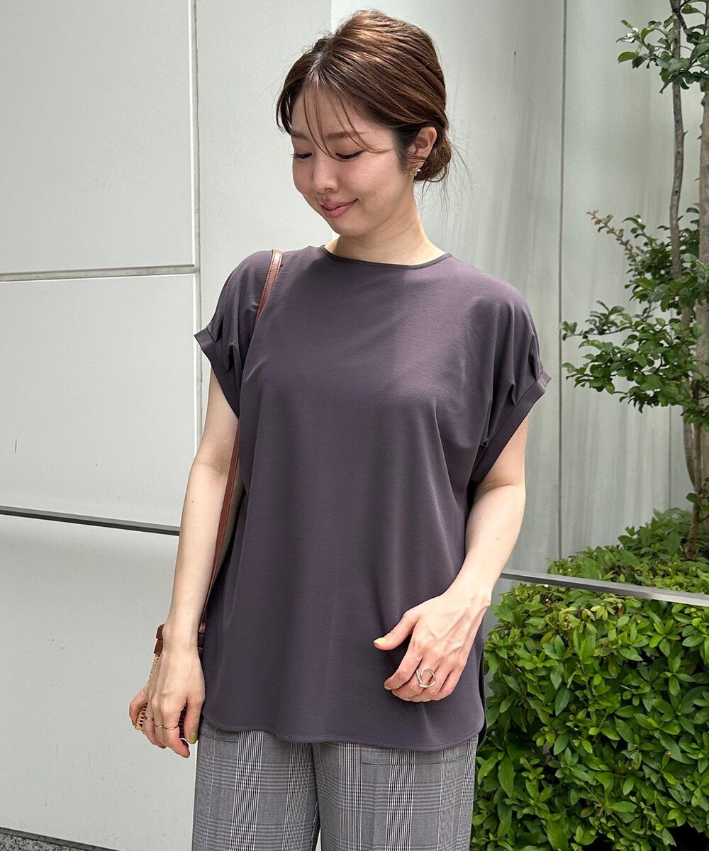 【オンワード】 UNFILO>トップス 【接触冷感/シワになりにくい】BEAUTY FORM タックスリーブTシャツ チャコール M レディース