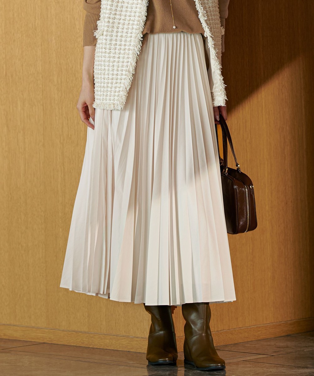 【オンワード】 23区 L(大きいサイズ)>スカート 【見上愛さん着用/CanCam11月号掲載】パウダリータイプライター プリーツ スカート アイボリー 50 レディース 【オンワード】 23区 L(大きいサイズ)>スカート 【見上愛さん着用/CanCam11月号掲載】パウダリータイプライター プリーツ スカート アイボリー 50 レディース
