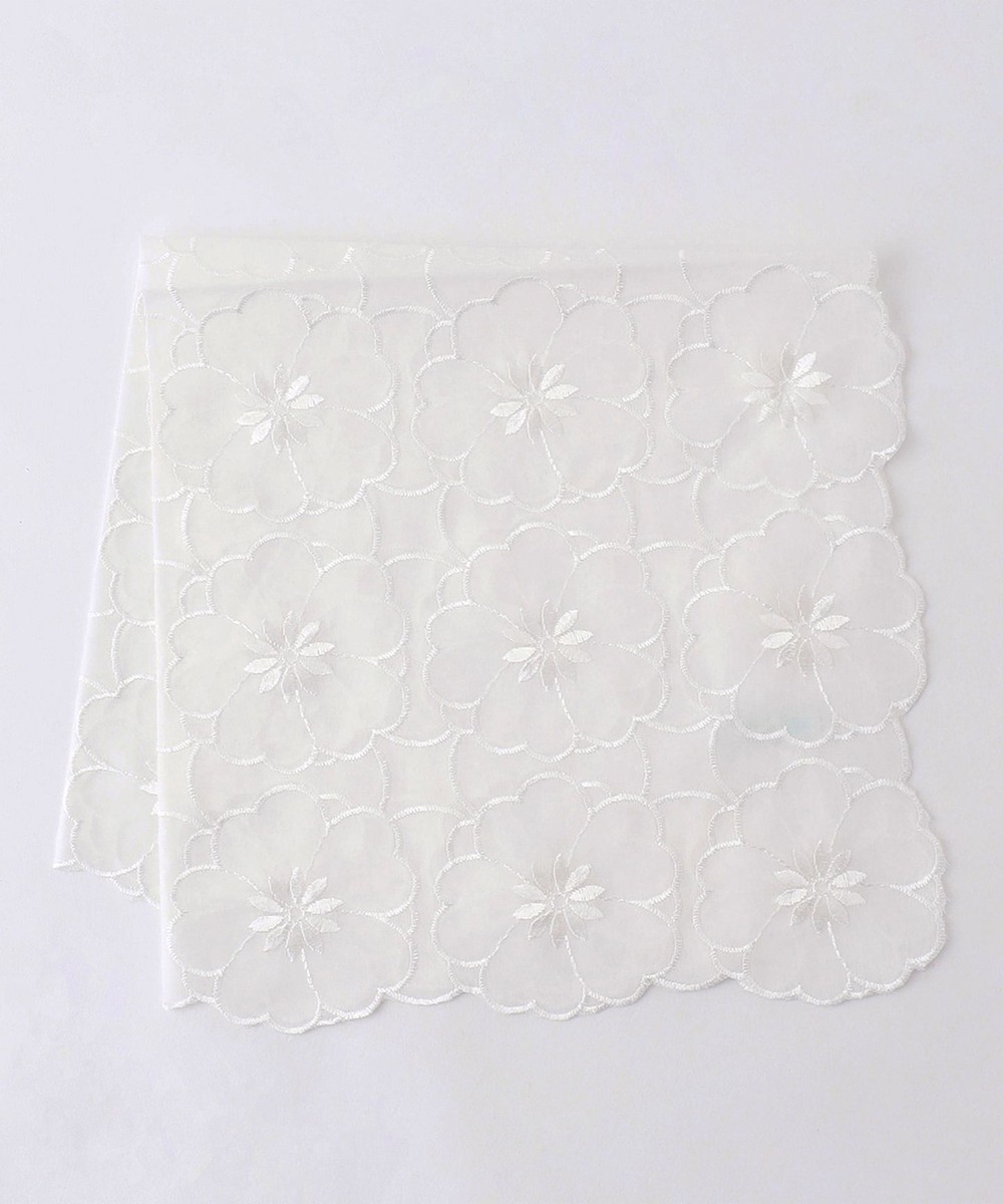 【オンワード】 TOCCA>財布/小物 【HANDKERCHIEF COLLECTION】AIRLY FLOWER HANDKERCHIE ハンカチ ホワイト F レディース