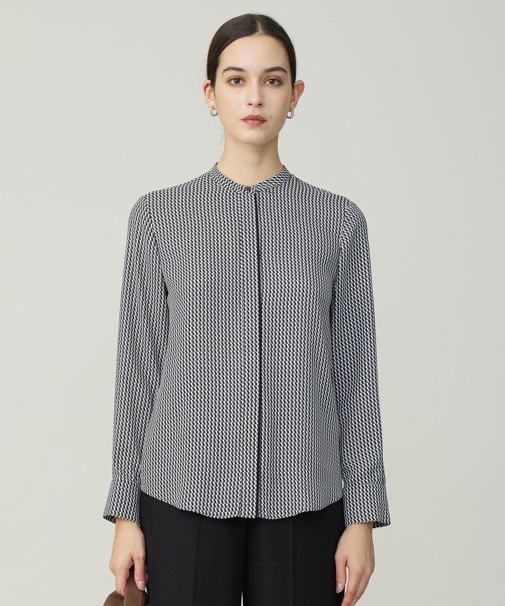 【オンワード】 ICB L(大きいサイズ)>トップス 【新色追加・WEB限定カラーあり・接触冷感・UVケア・速乾・洗える】BackSatinAmunzen バンドカラーブラウス モノクロミックス柄 XL レディース 【オンワード】 ICB L(大きいサイズ)>トップス 【新色追加・WEB限定カラーあり・接触冷感・UVケア・速乾・洗える】BackSatinAmunzen バンドカラーブラウス モノクロミックス柄 XL レディース