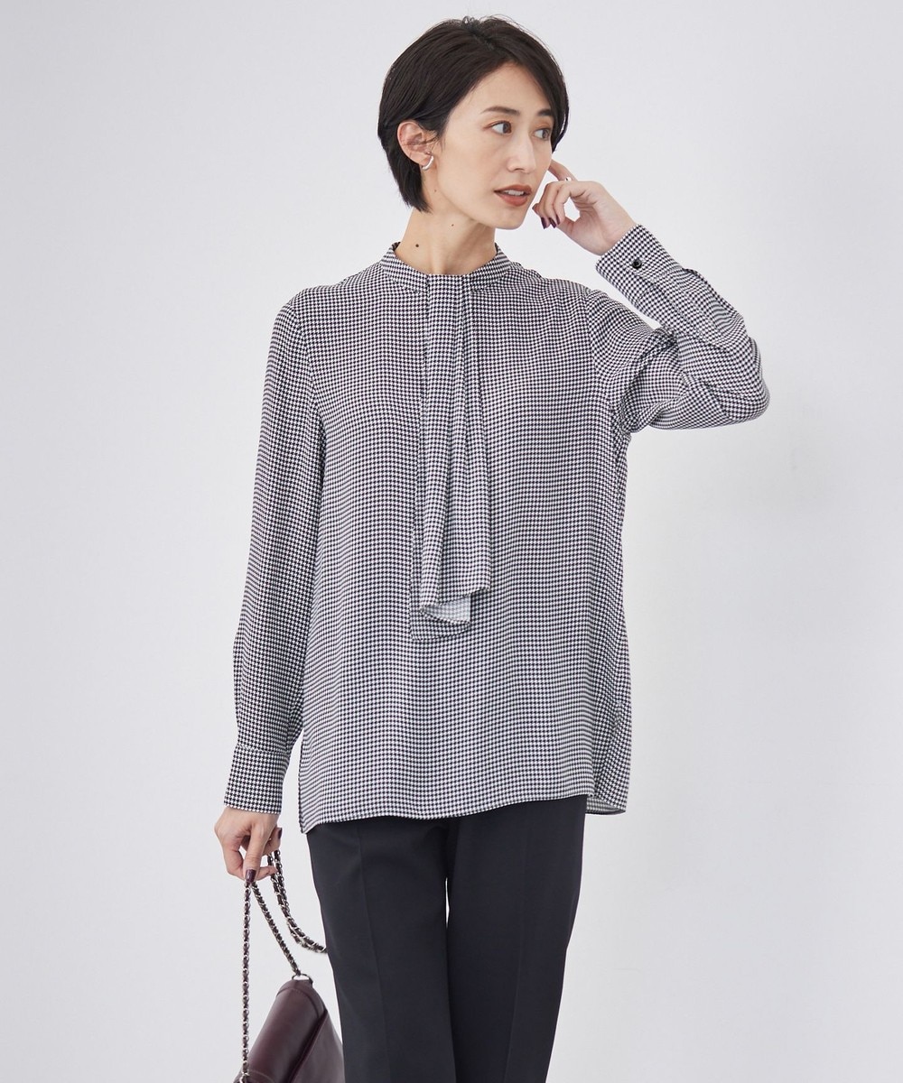 【オンワード】 ICB>トップス 【接触冷感・UVケア・速乾・洗える】BackSatinAmunzen スカーフタイブラウス ブラックベース柄 S レディース 【オンワード】 ICB>トップス 【接触冷感・UVケア・速乾・洗える】BackSatinAmunzen スカーフタイブラウス ブラックベース柄 S レディース