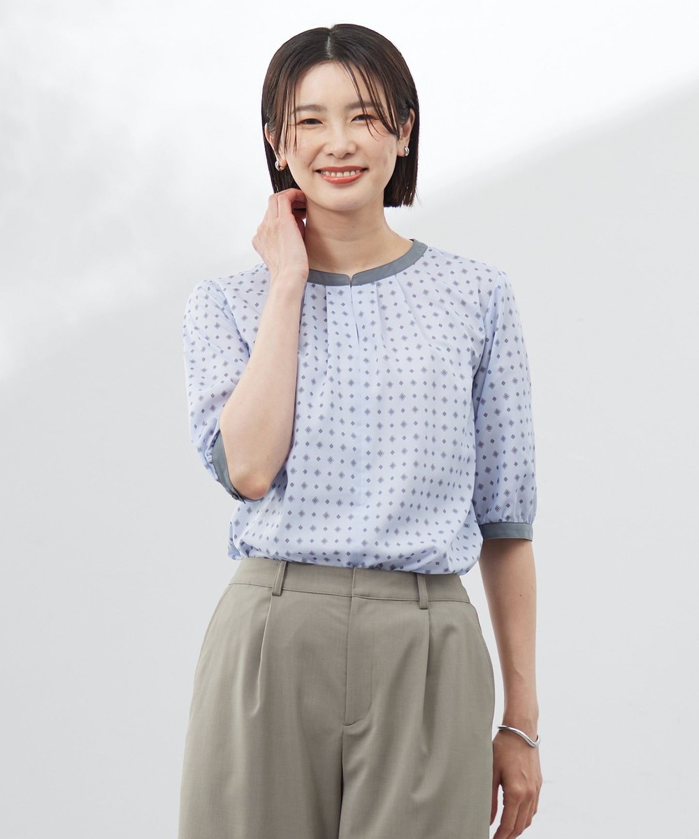 【オンワード】 J.PRESS LADIES>トップス 【洗える】ジオメトリックプリント ブラウス サックス 9 レディース 【オンワード】 J.PRESS LADIES>トップス 【洗える】ジオメトリックプリント ブラウス サックス 9 レディース