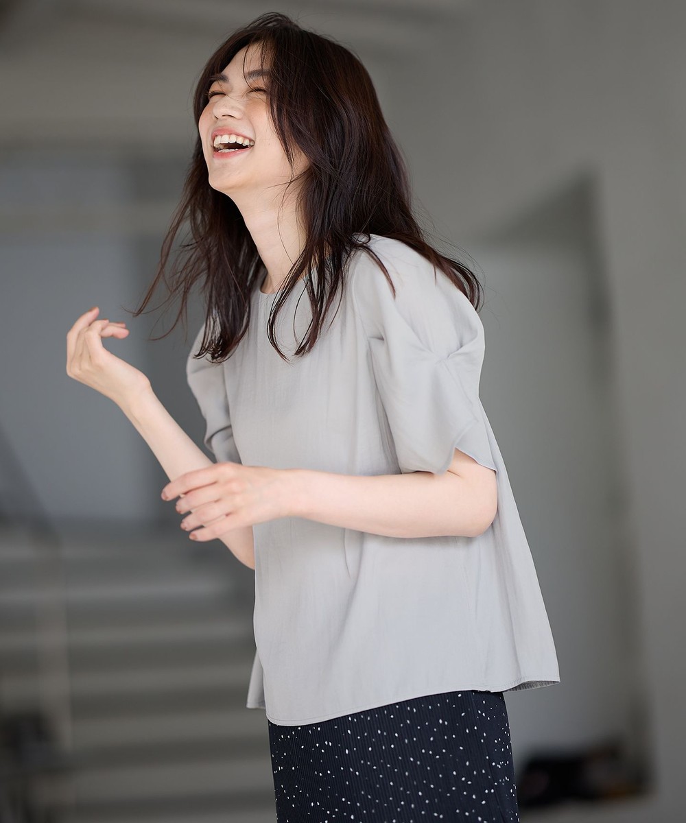 【オンワード】 ANY>トップス 【洗濯機可】マットサテン袖タックブラウス ライトグレー F レディース 【オンワード】 ANY>トップス 【洗濯機可】マットサテン袖タックブラウス ライトグレー F レディース